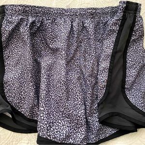 Nike Dr-Fit 1x Black & Grey pattern EUC